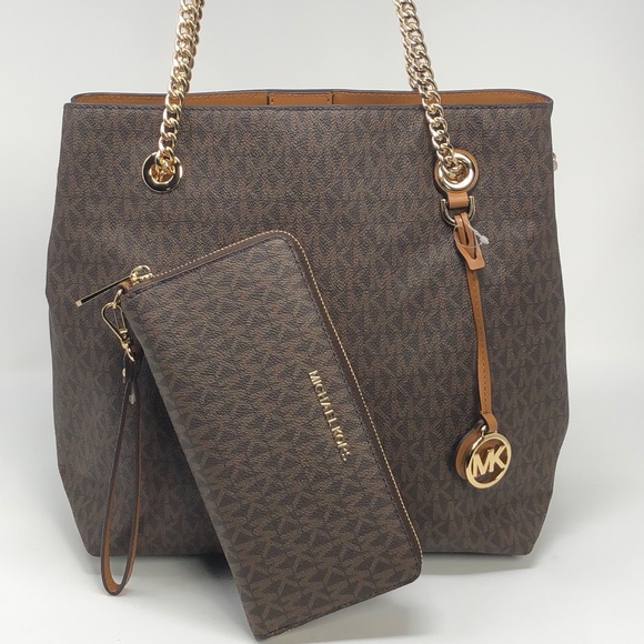 Nwt Michael  Kors Bundle Jet Set chain + wallet - Picture 3 of 6